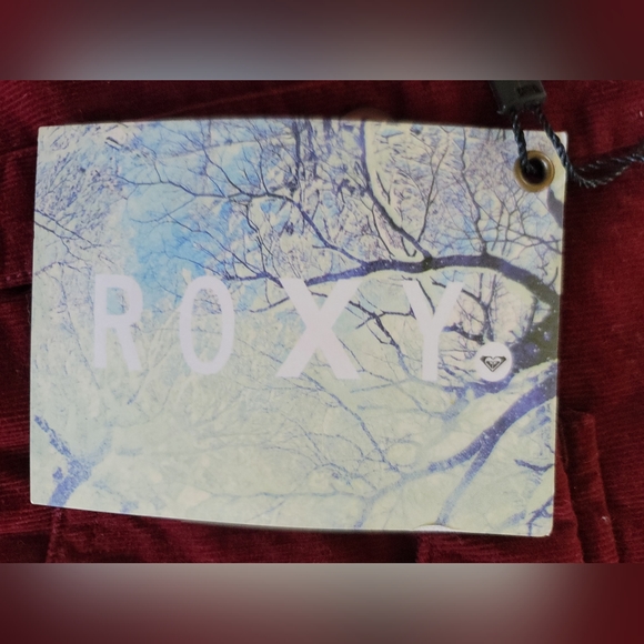 NWT Roxy Corduroy Button Up - Picture 8 of 9